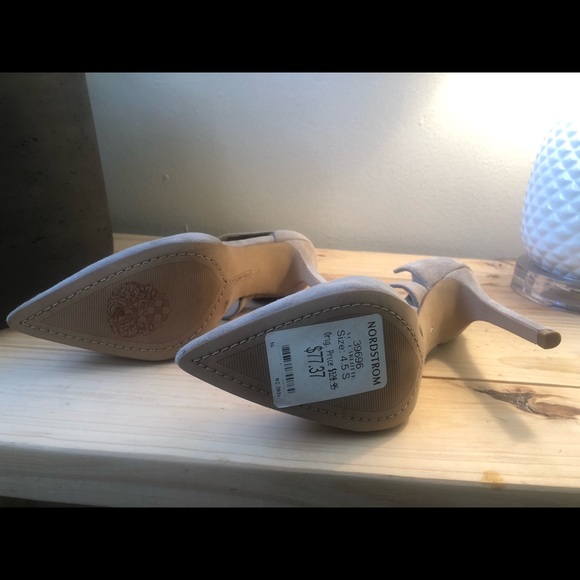 4.5 Vince Camuto Carlotte Heels - Picture 6 of 6